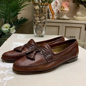 Santoni men’s Brown Leather shoes Size 8.5 D